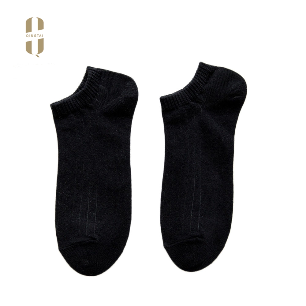 Wholesale custom comfortable vivid color men korean dress socks