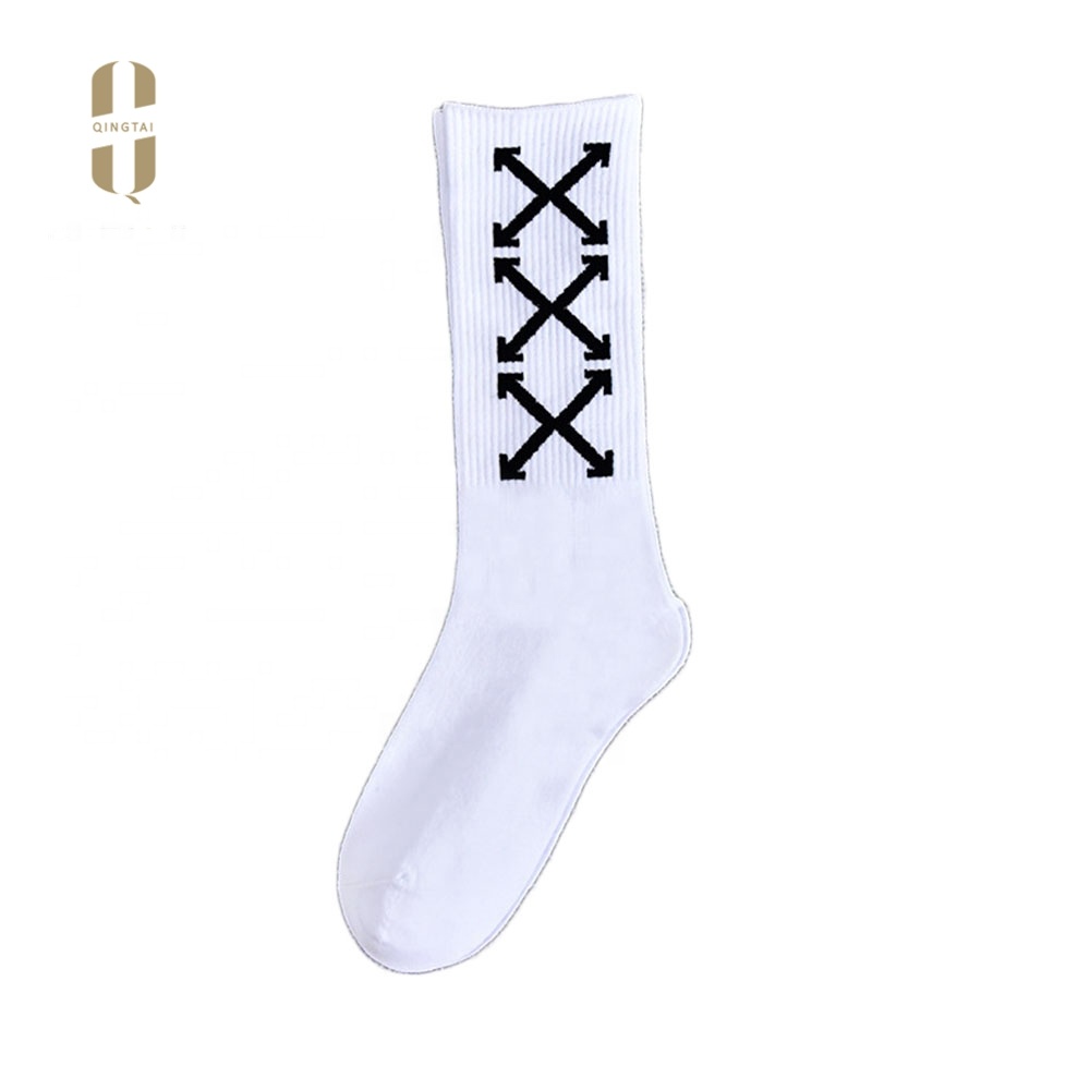 Wholesale factory long fashion street men's white cotton socks