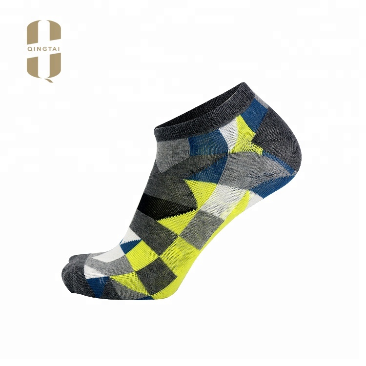 Low price China socks factory manufacturers ankle merino men socks