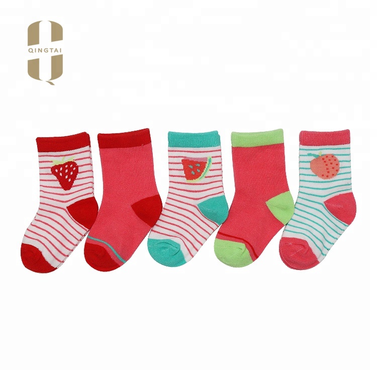 Wholesale custom low MOQ baby 100% organic cotton socks for boys girls