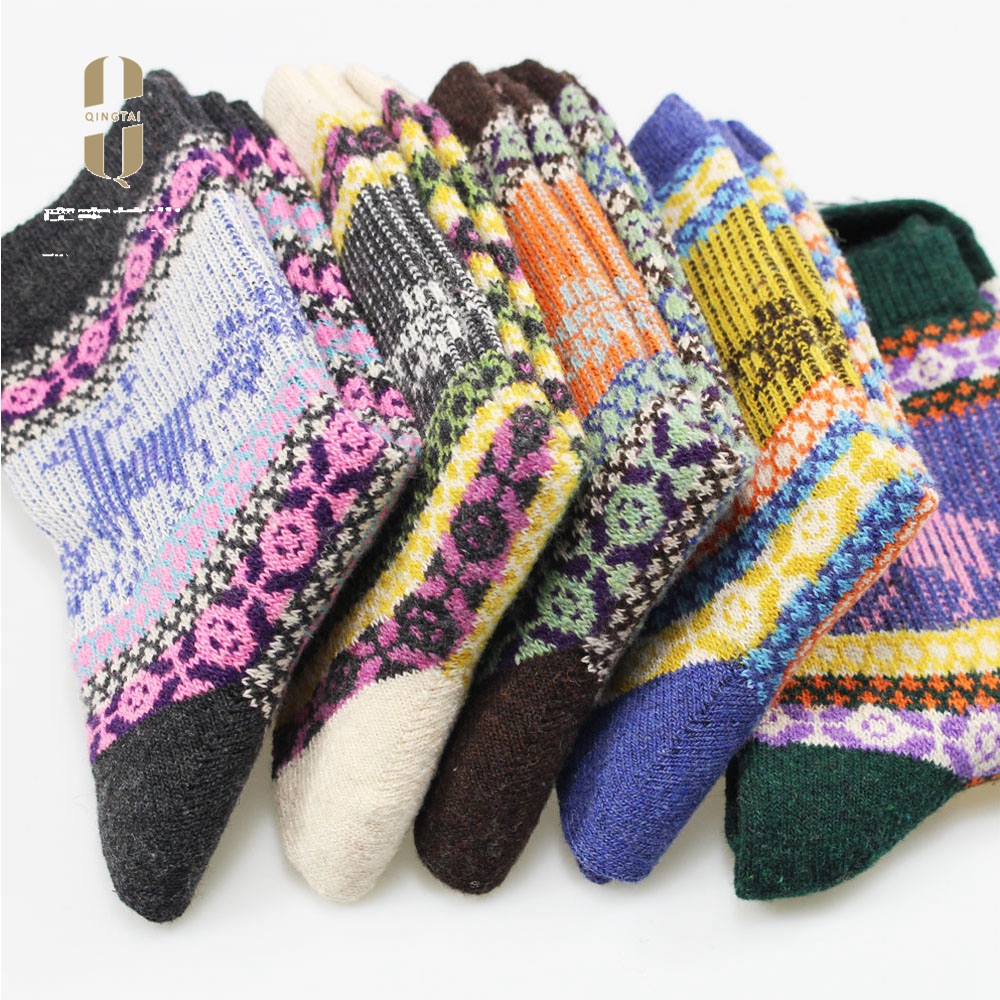 Wholesale little fawn jacquard rabbit wool women thick winter socks