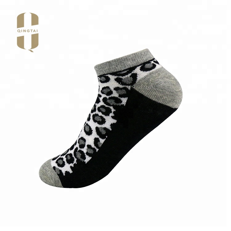 Bulk custom fashionable leopard print cotton ankle women socks