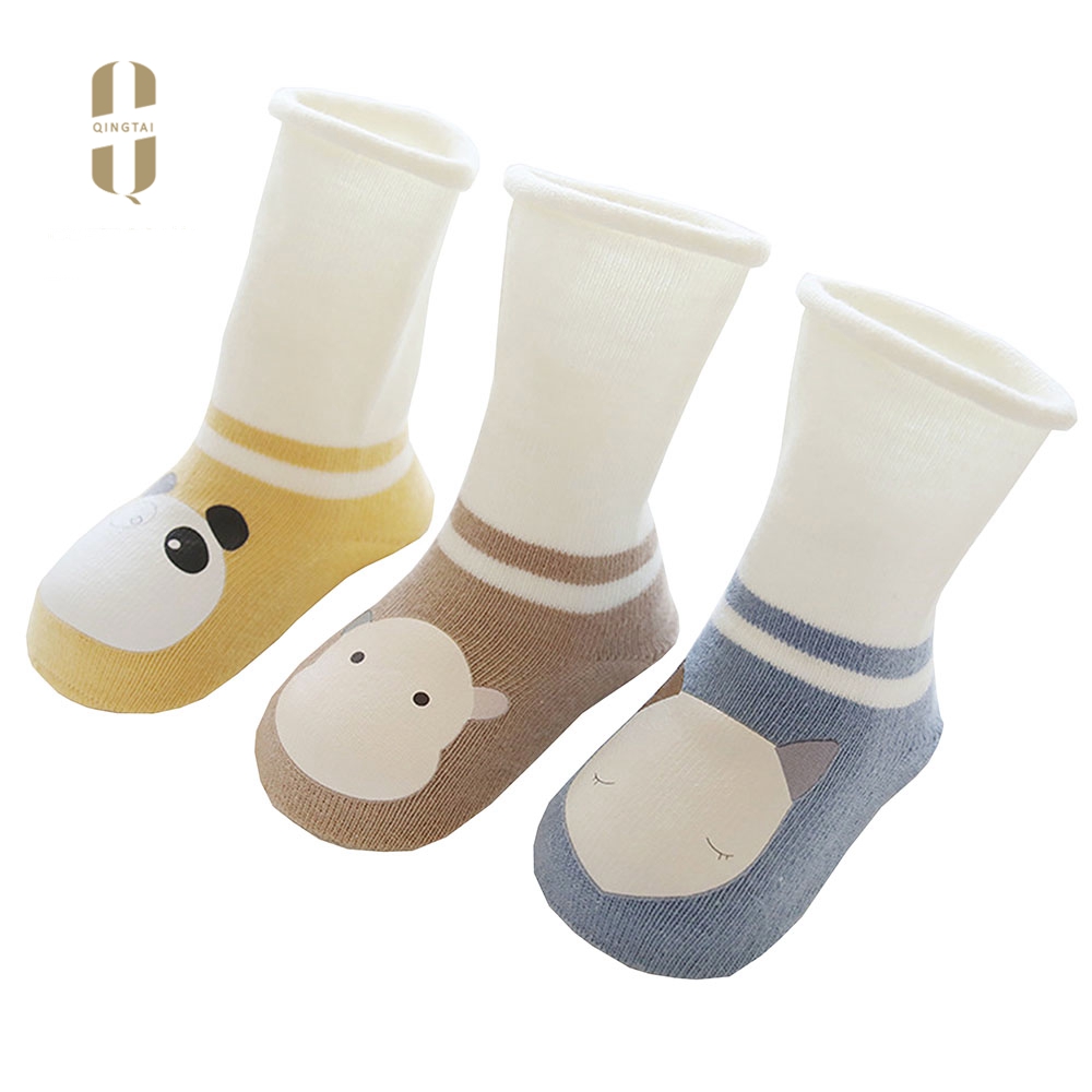 Wholesale best price rubber hose cartoon tube hot socks for children