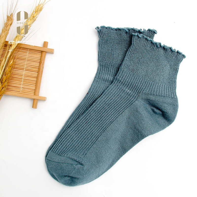 Wholesale lace solid color breathable women short bamboo socks