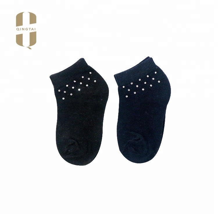 Custom high quality breathable baby boy girls black cotton children socks
