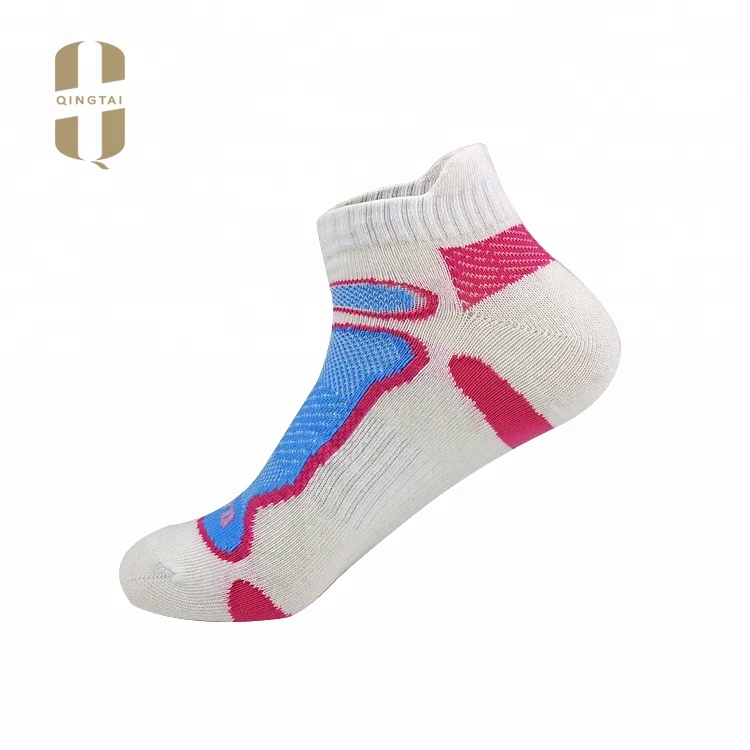 Custom high quality breathable cotton white ankle cycling sport socks