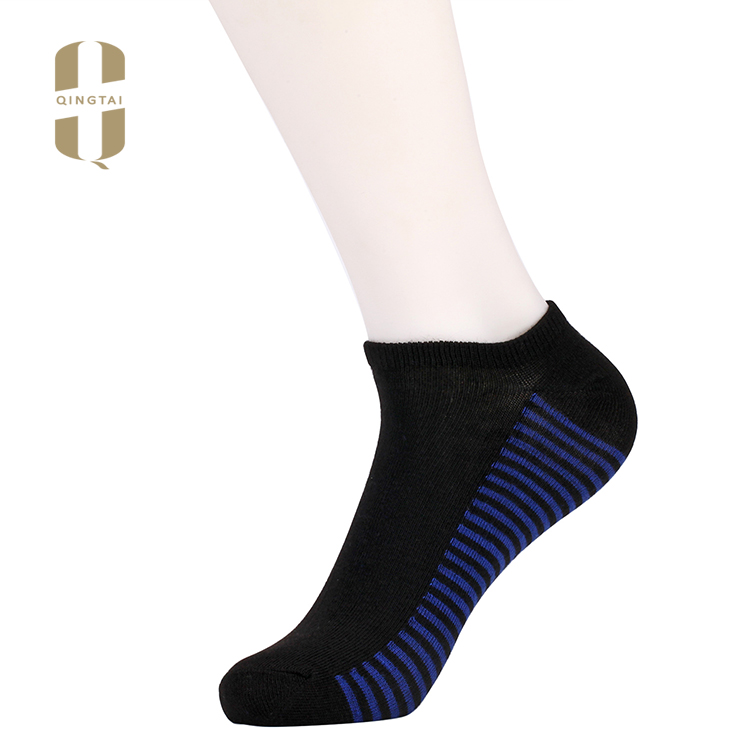 Popular Hot sale performance comfort adult ankle tube length men socks