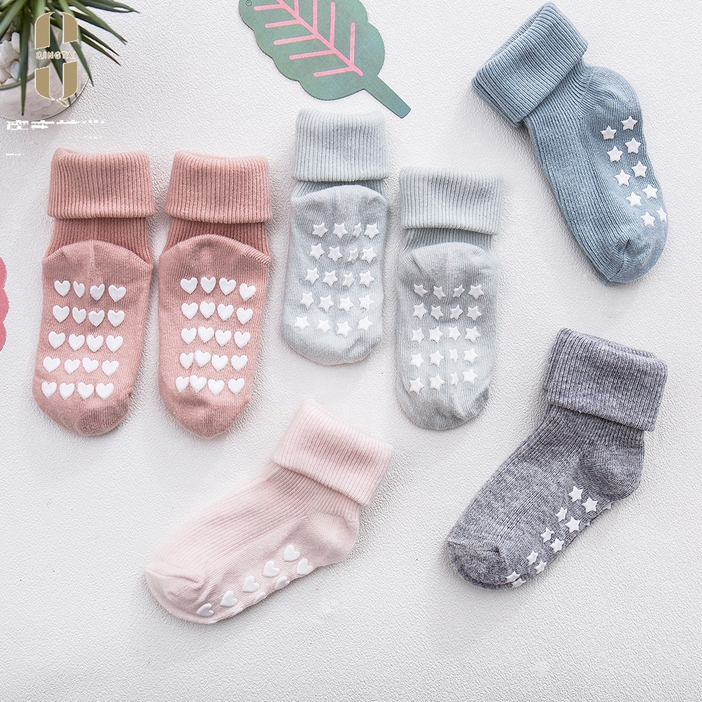 Custom rubber bottom 100% cotton children kids anti slip baby socks