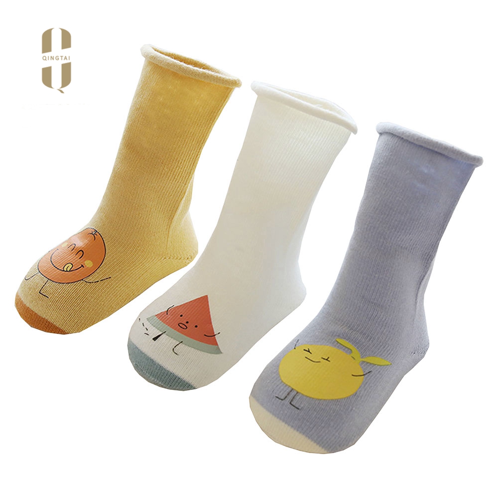 Wholesale best price rubber hose cartoon tube hot socks for children