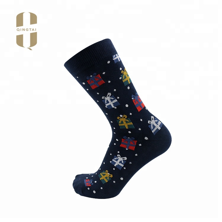 wholesale Chinese factory low price hot sale Christmas men socks