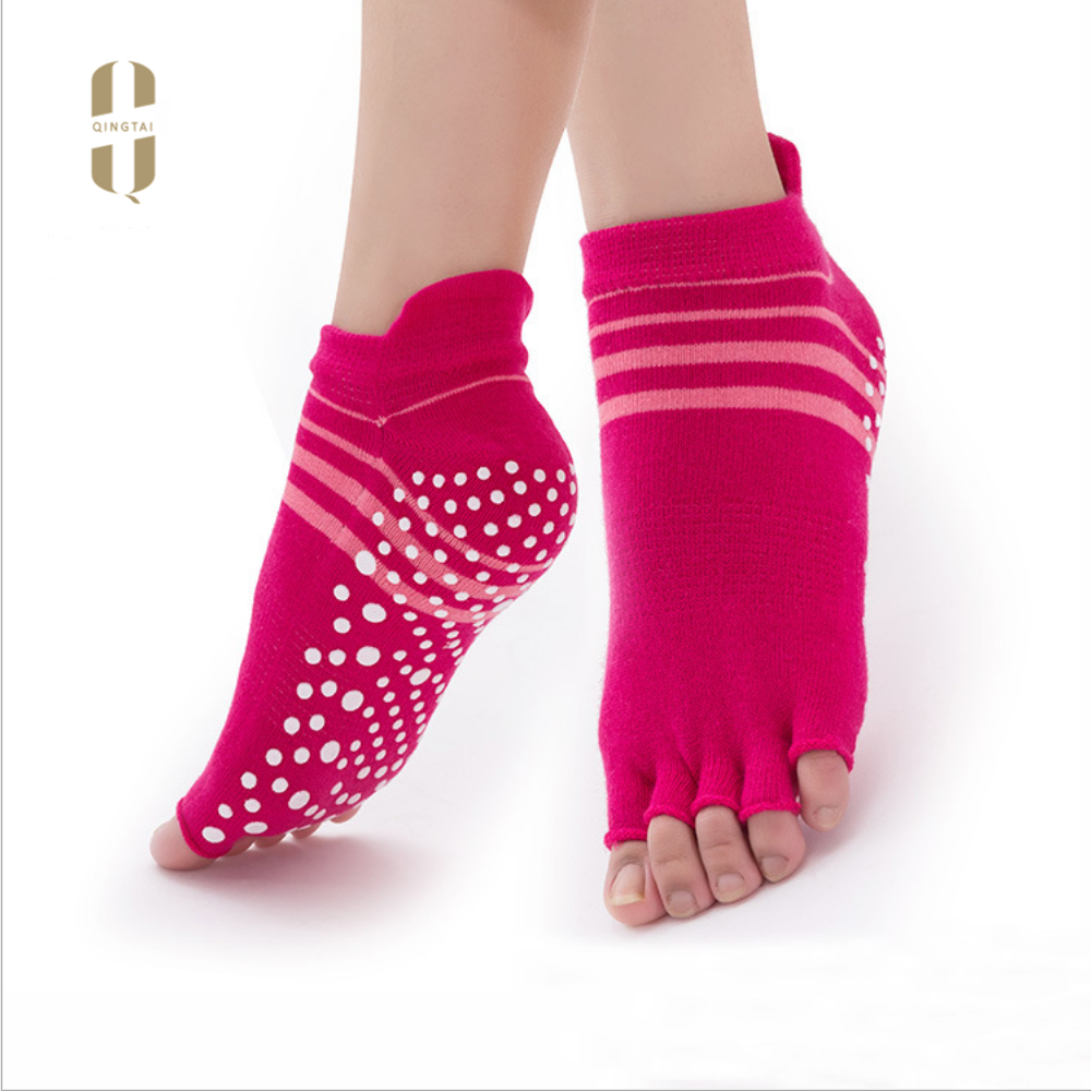 Wholesale custom colorful sport yoga socks antislip women toe socks