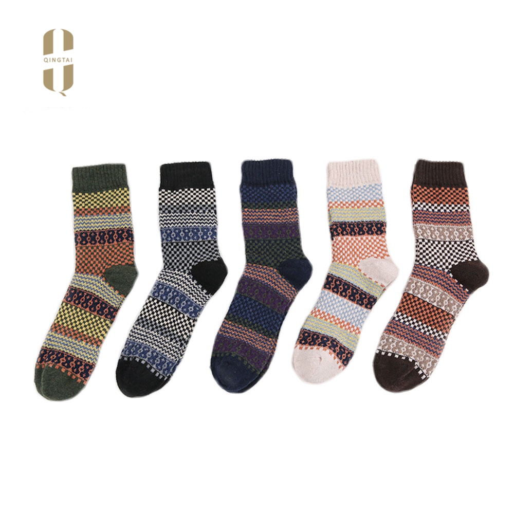 Wholesale knitted plaid vintage winter warm merino wool men's socks