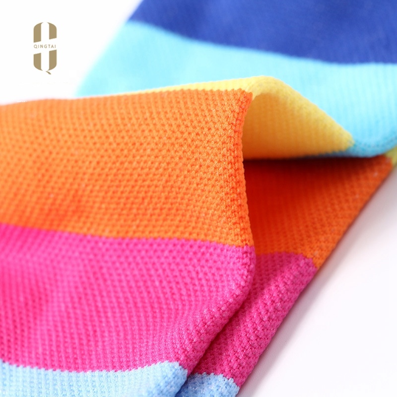 Wholesale custom striped stretch compression soccer football socks