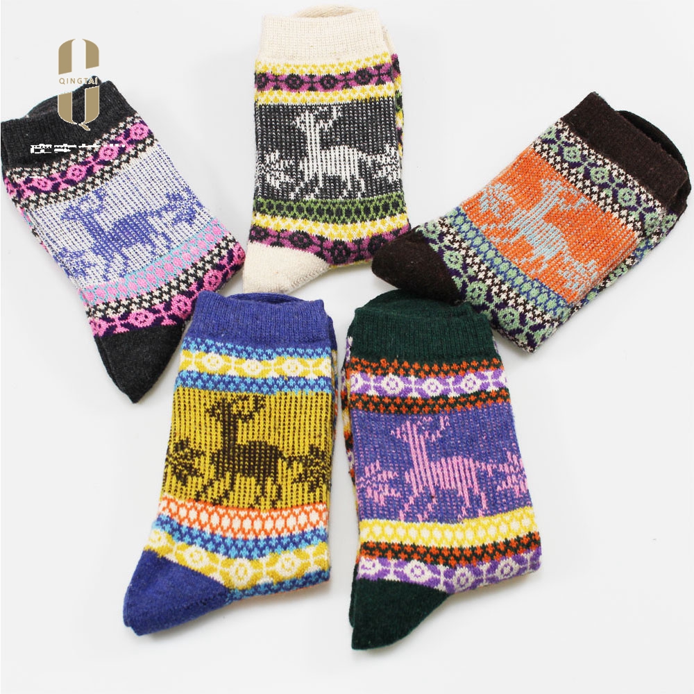Wholesale little fawn jacquard rabbit wool women thick winter socks