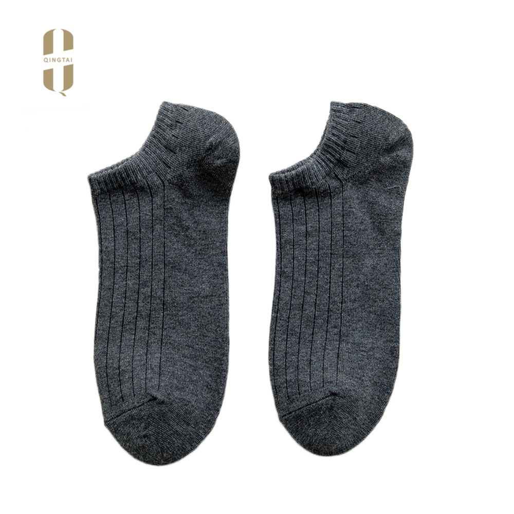 Wholesale custom comfortable vivid color men korean dress socks