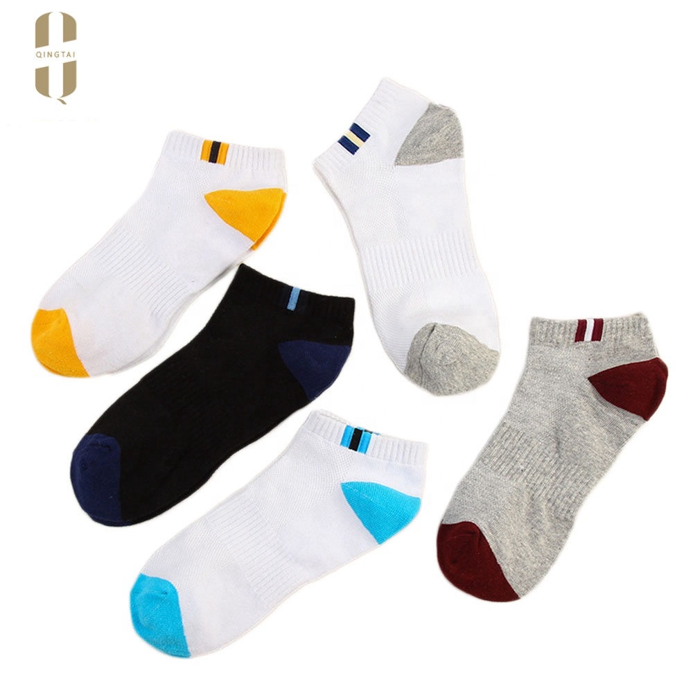 Factory custom men's cotton white ankle sport badminton socks