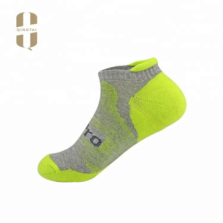 Custom logo popular cotton ankle socks wholesale sport socks