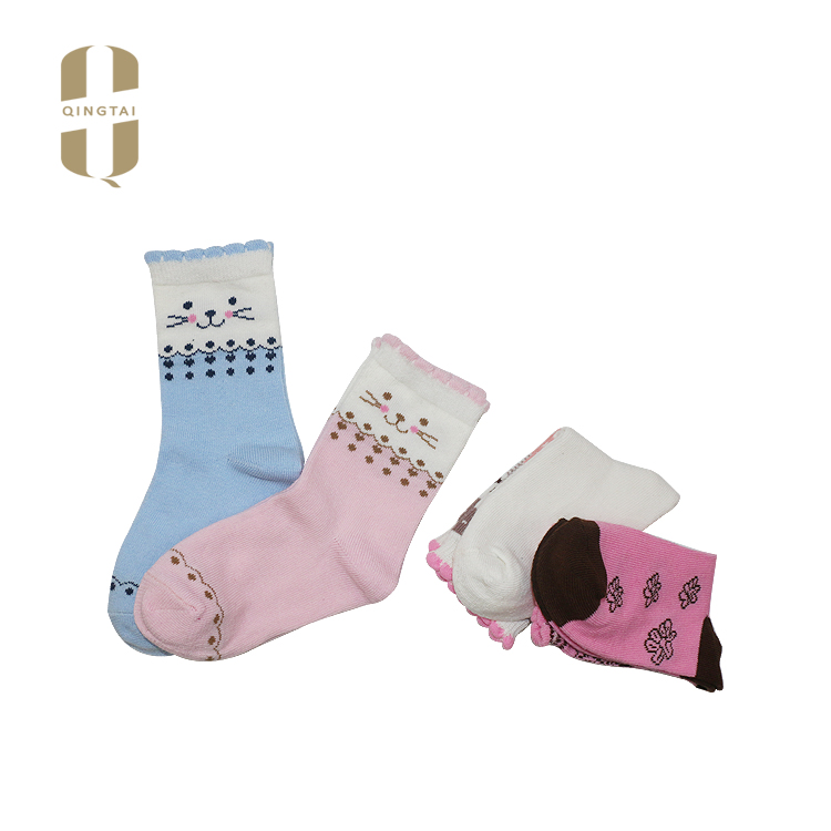 Wholesale 100% cotton colorful young teen girl tube socks with logo
