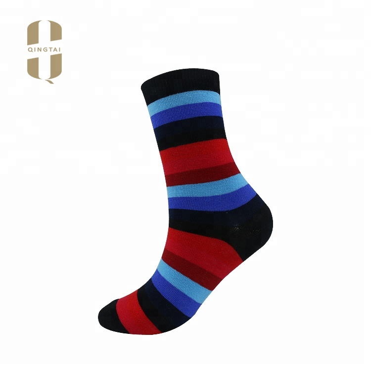 Wholesale custom logo sox knitted fashion colorful happy socks