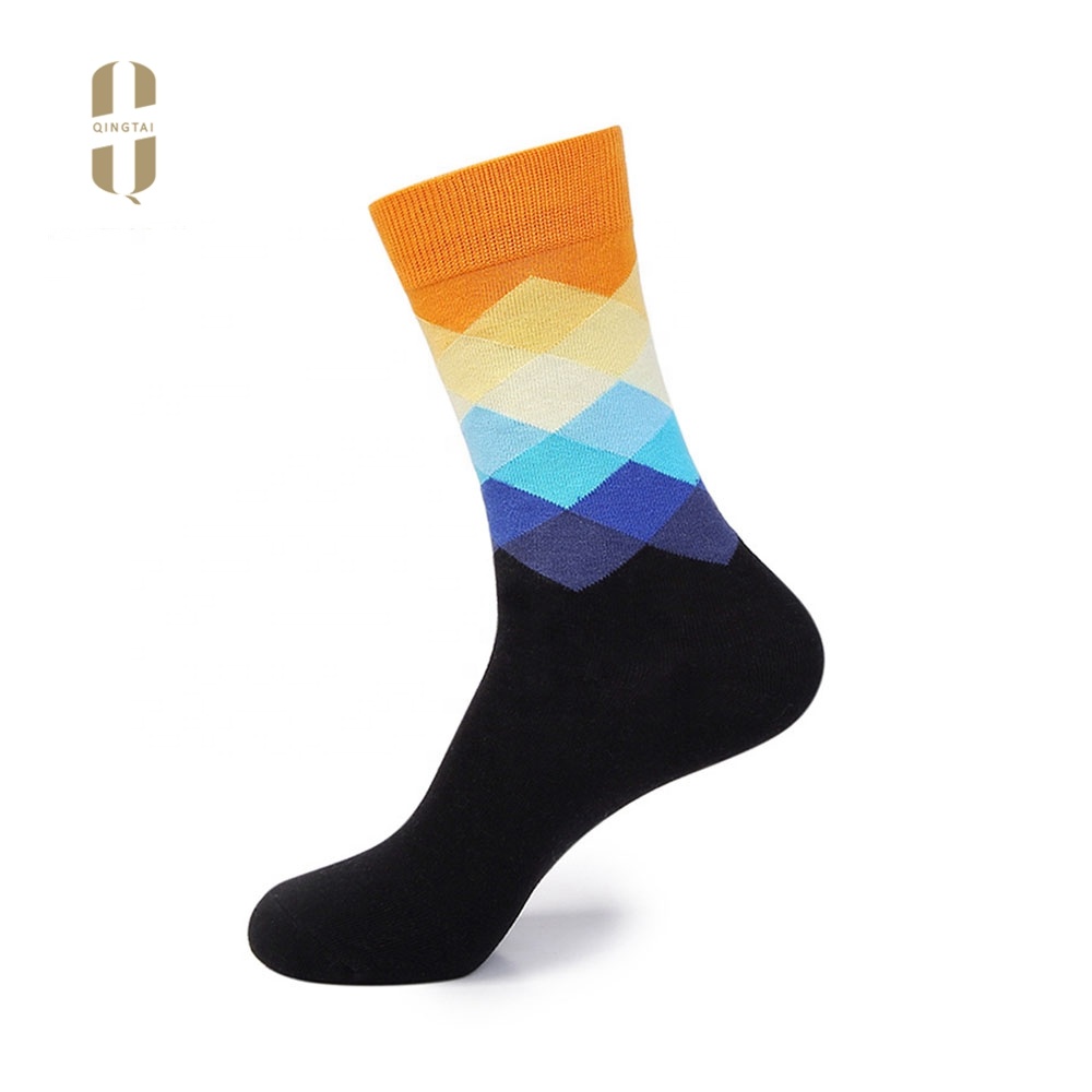 Custom oem fashion pattern cotton colorful happy funny man socks