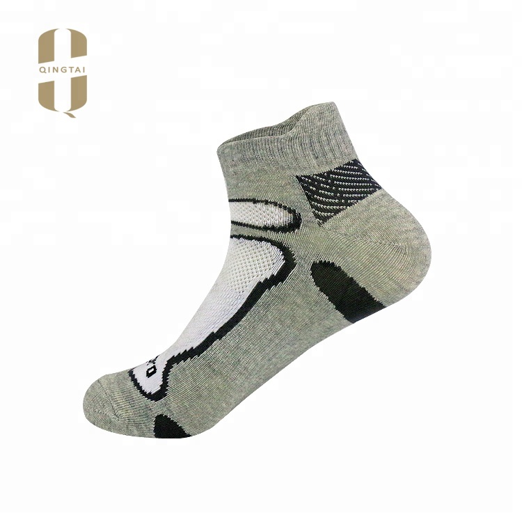 Custom high quality breathable cotton white ankle cycling sport socks