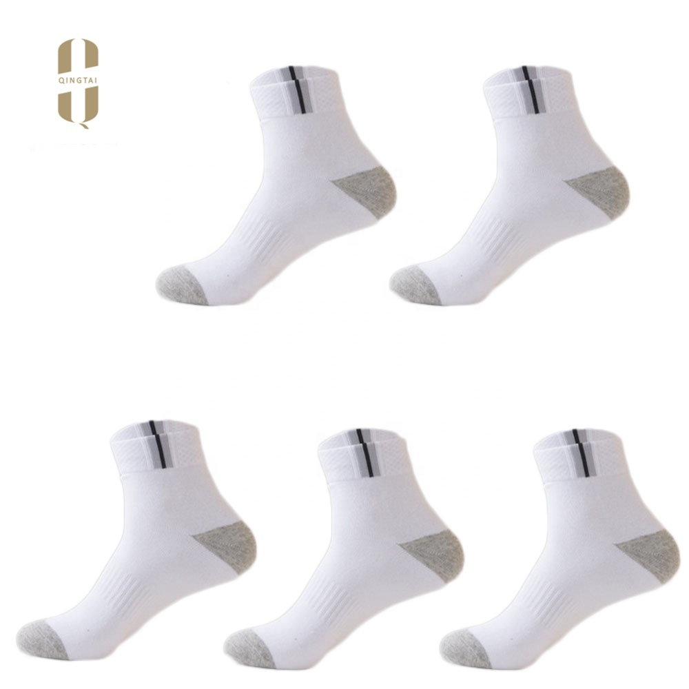 Custom men outdoor sports basketball white plain cotton athletic socks