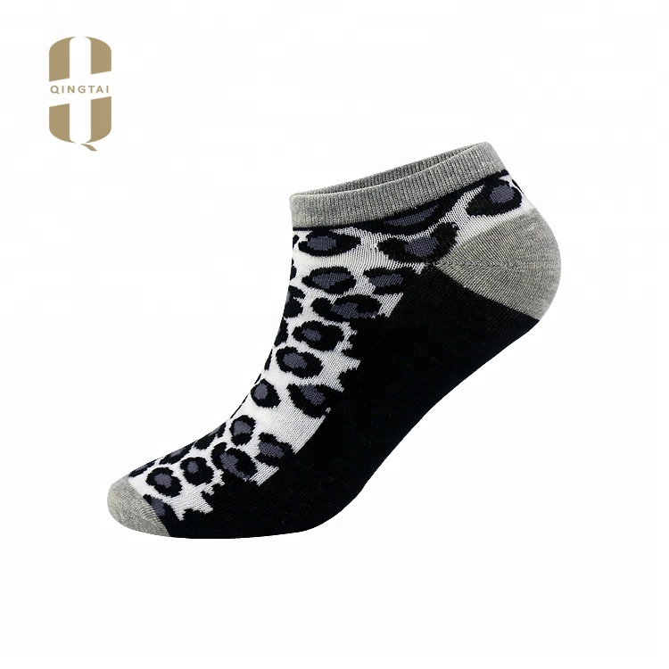 Bulk custom fashionable leopard print cotton ankle women socks