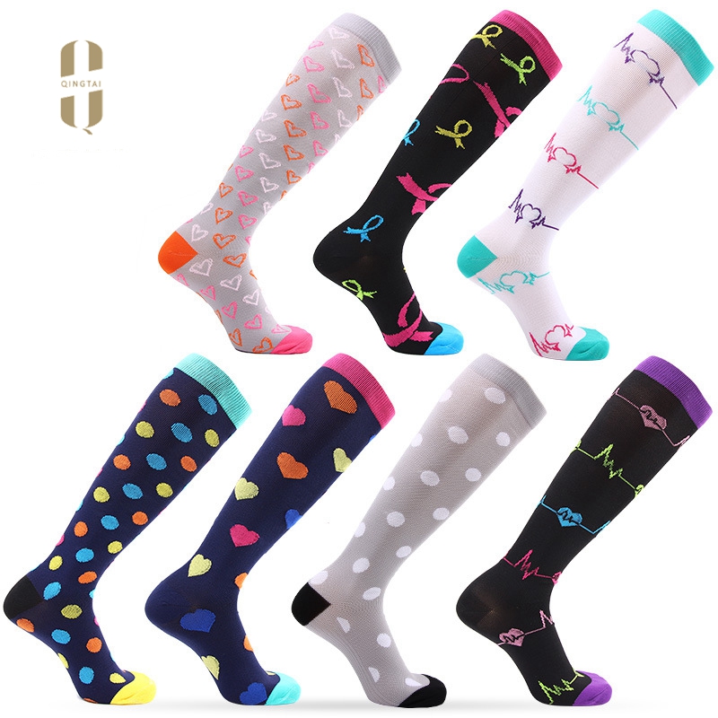 Custom logo anti slip sweat absorbent compression sports travel socks