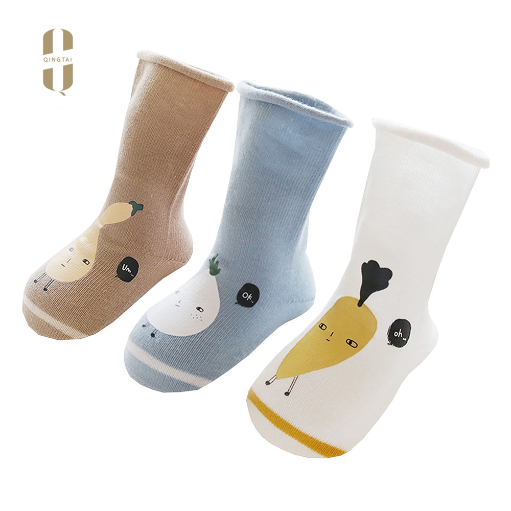 Wholesale best price rubber hose cartoon tube hot socks for children