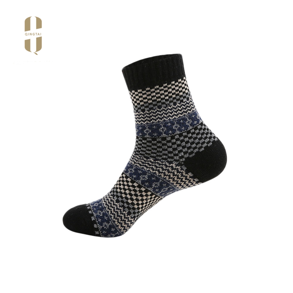 Wholesale knitted plaid vintage winter warm merino wool men's socks