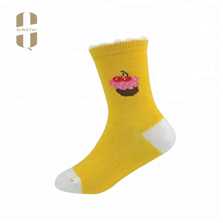 China factory custom logo young girl cartoon cute kid tube sock